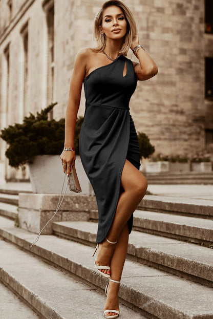 Asymmetric Cut out Sleeveless Pleated Midi Dress with Slit